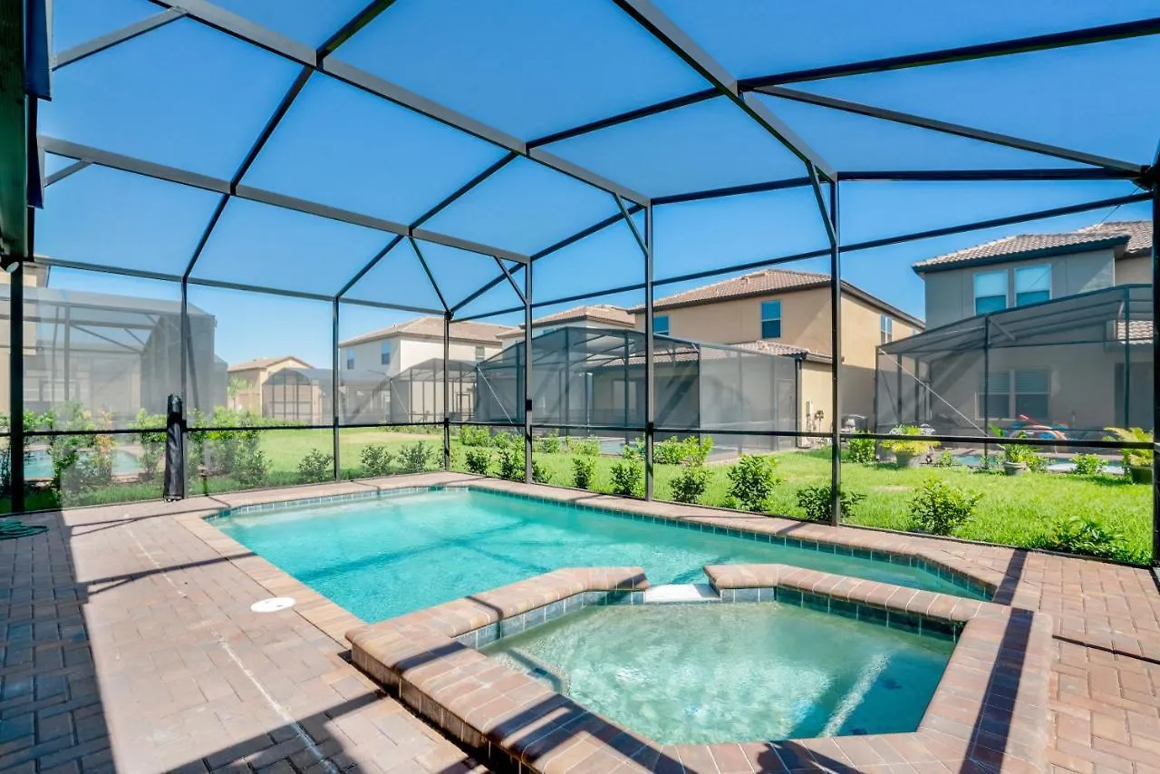 5448 Misty Oak Circle Villa Davenport