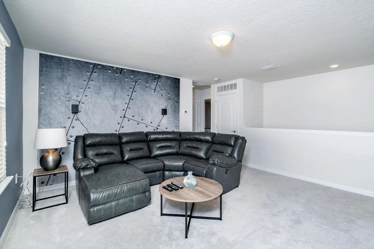 5448 Misty Oak Circle Villa Davenport