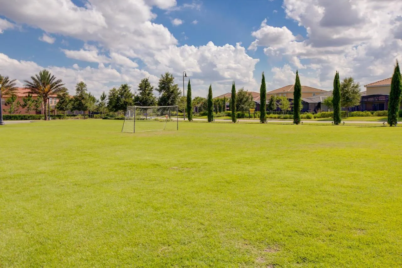 5448 Misty Oak Circle Villa Davenport