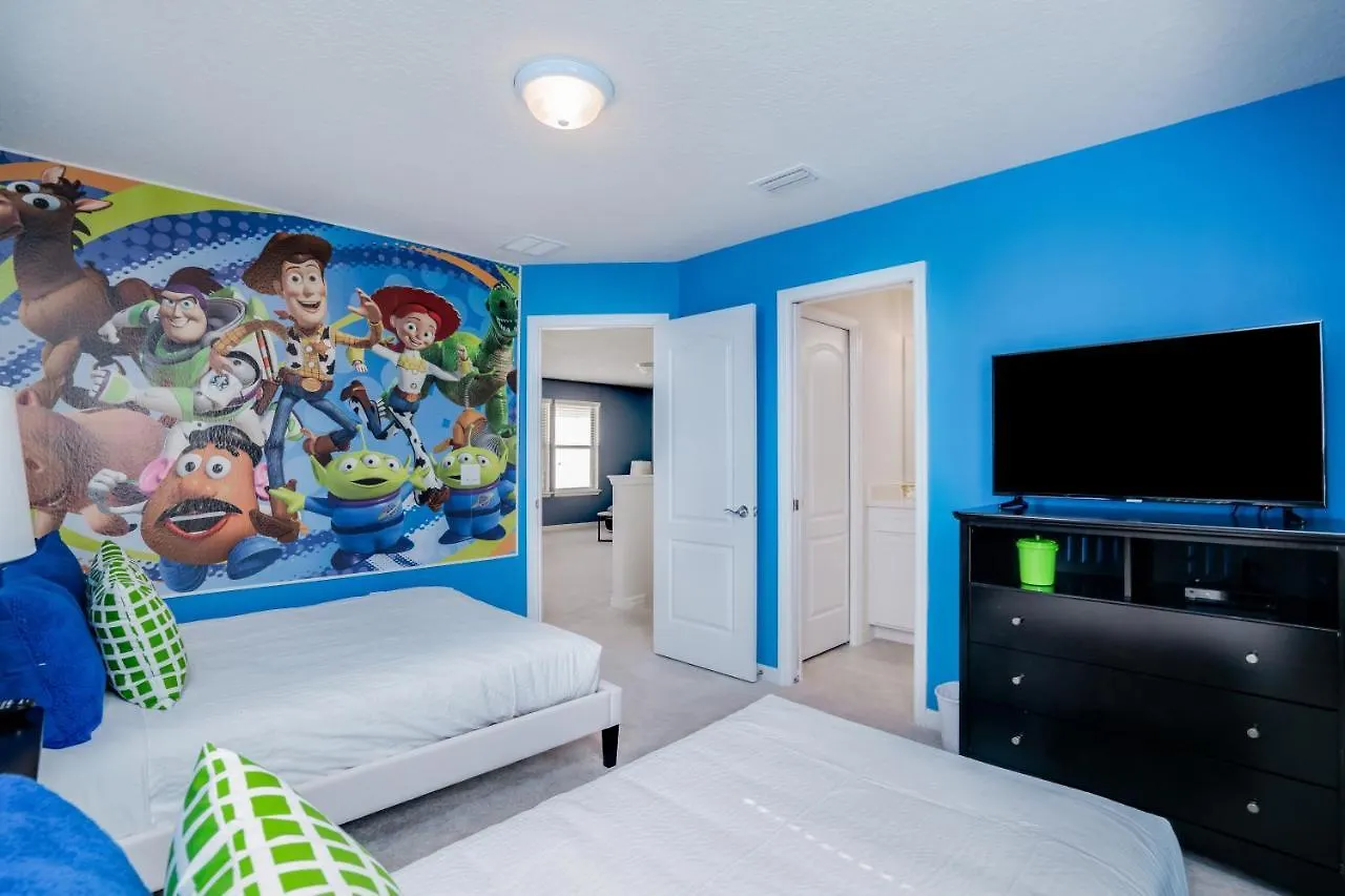 5448 Misty Oak Circle Villa Davenport
